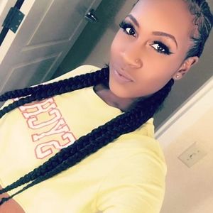 Meet your Posher, Jakora